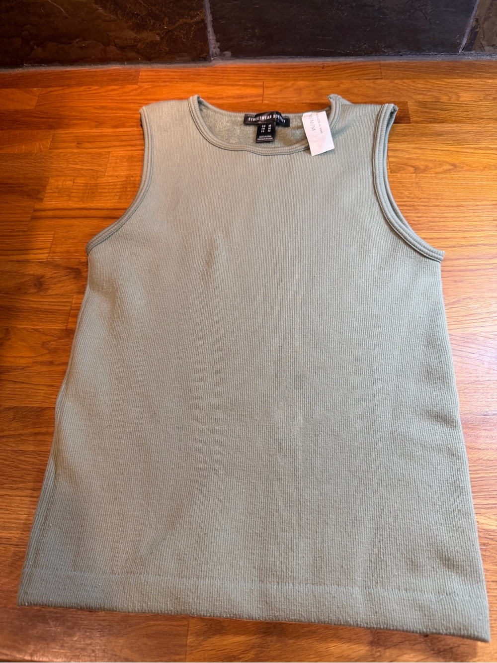 Streetwear Society Olive Green Ribbed Crewneck Tank Top - size m - has pilling